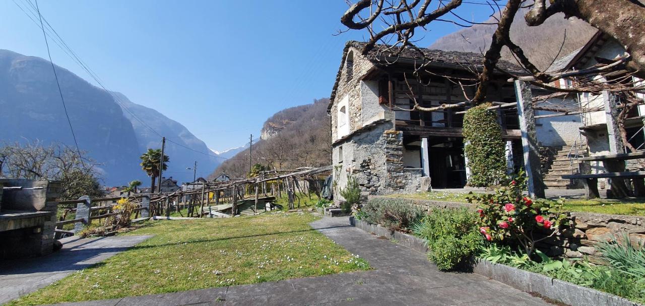 Rustico Pult Villa Someo Kültér fotó