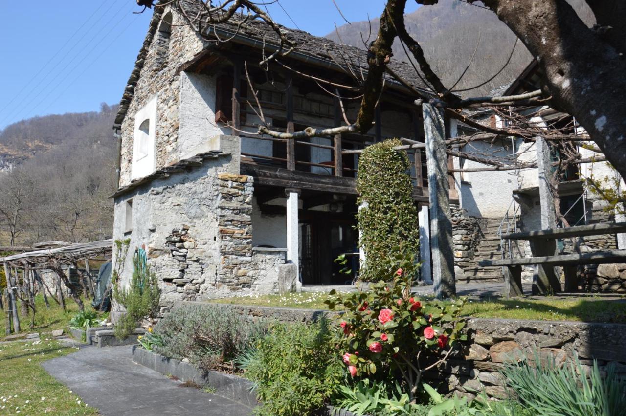 Rustico Pult Villa Someo Kültér fotó